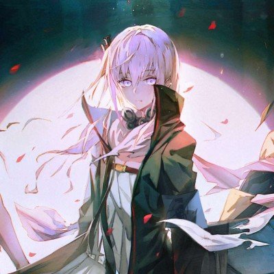 周冬雨亮相马思纯新片首映